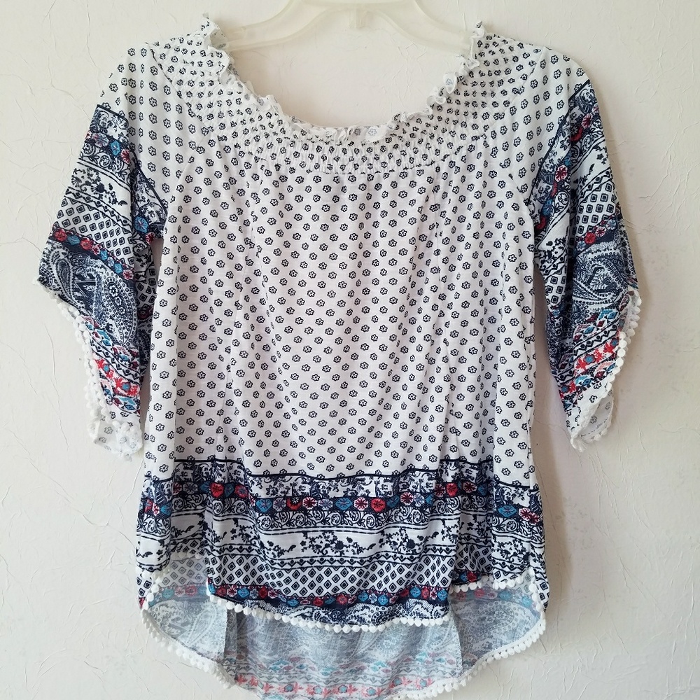 Rue21 Blue and White Flower top